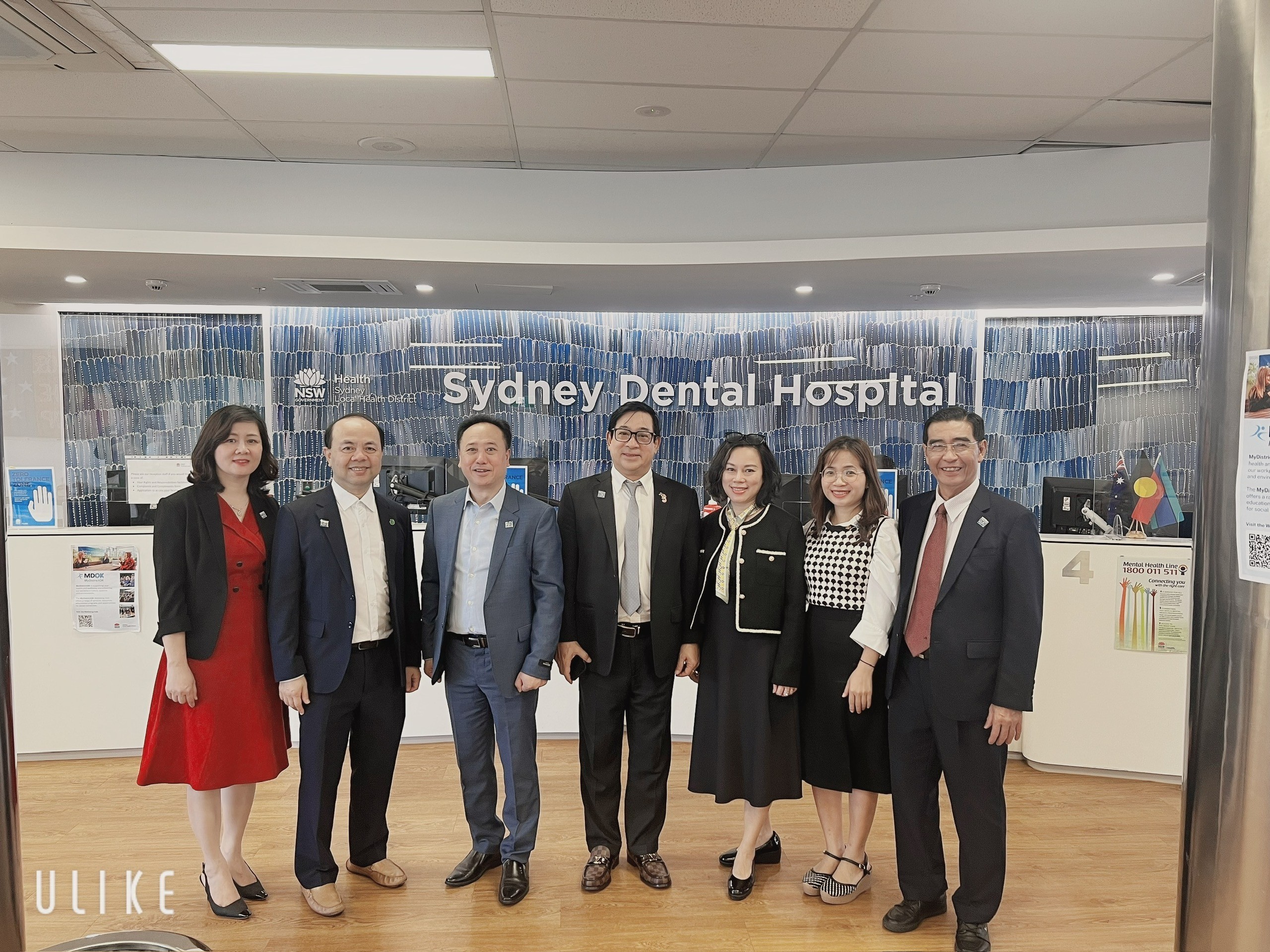 Thăm và làm việc cùng Bệnh viện Nha khoa Sydney